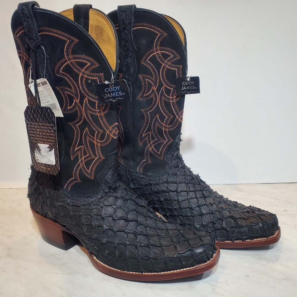 NWOB Men's 10 D US Cody James Pirarucu Exotic Western Boots Broad Square Toe - Picture 1 of 13